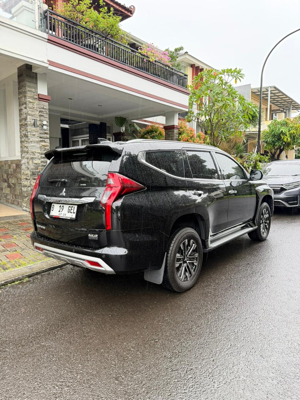 Gambar Pajero sport 2.4 dakar Ultimate 4x2